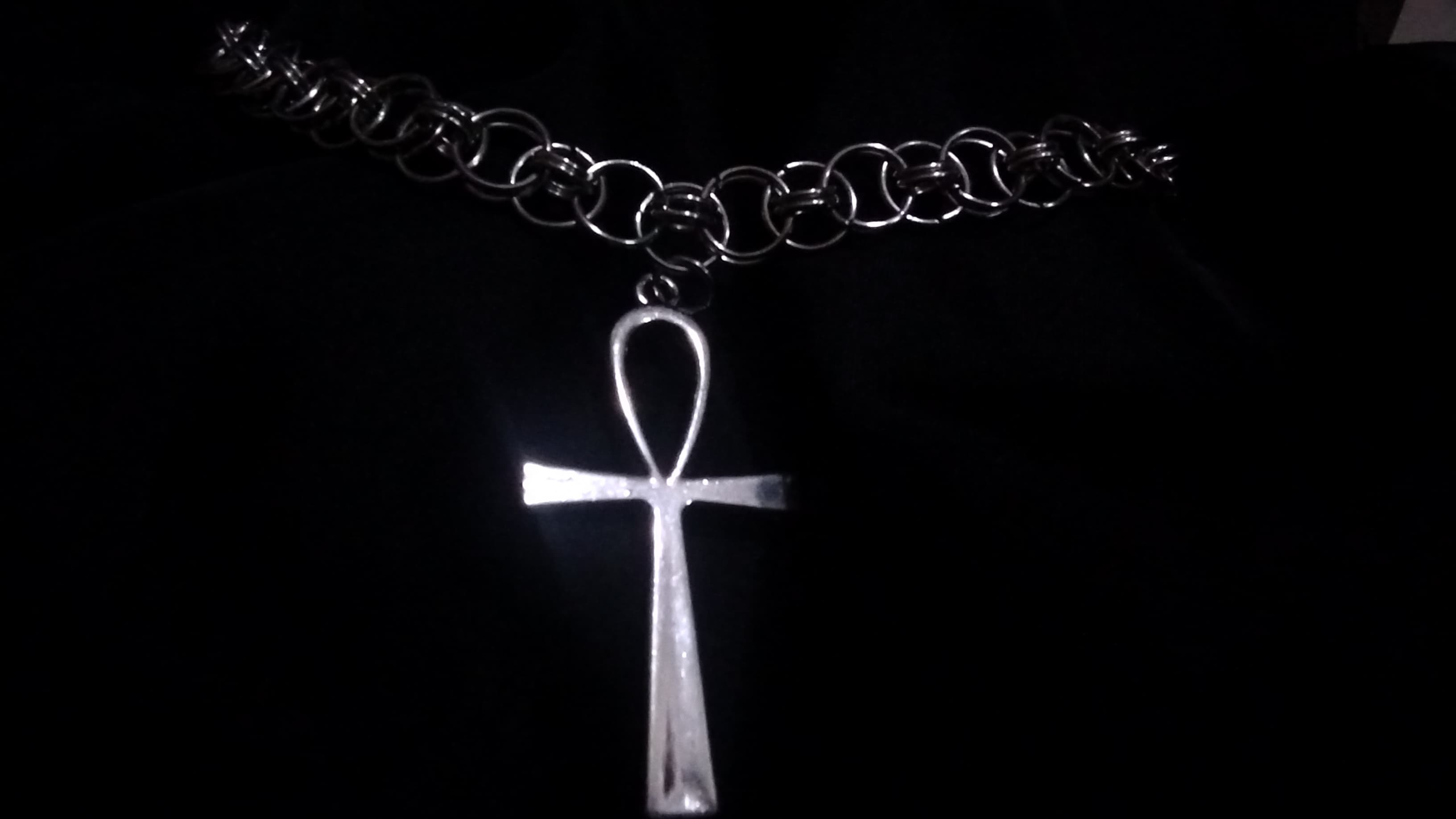 Colar Ankh Chainmail foto 2
