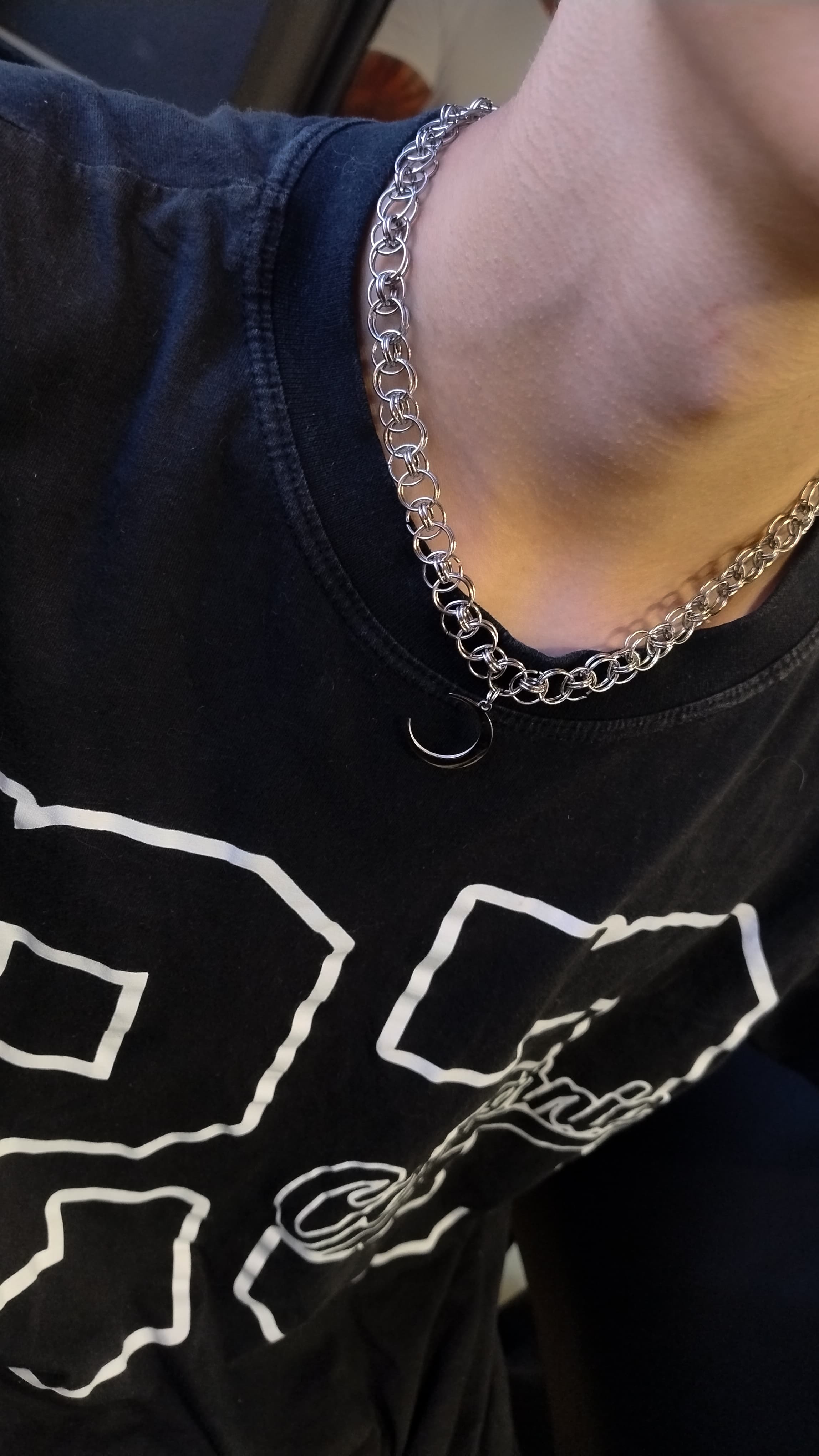 Colar Lua Chainmail foto 5